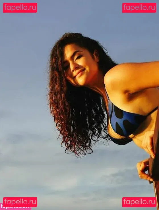 Maisa Silva Onlyfans Photo Gallery 