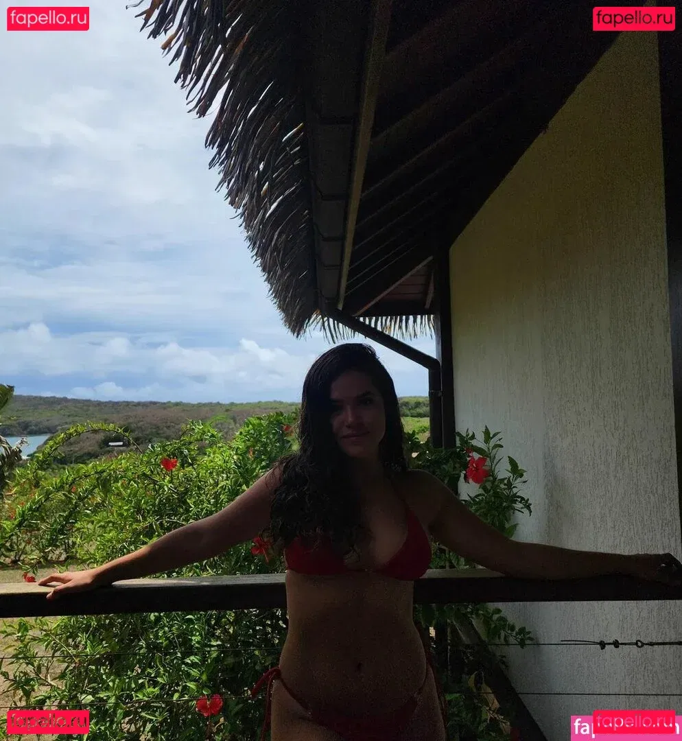 Maisa Silva Onlyfans Photo Gallery 