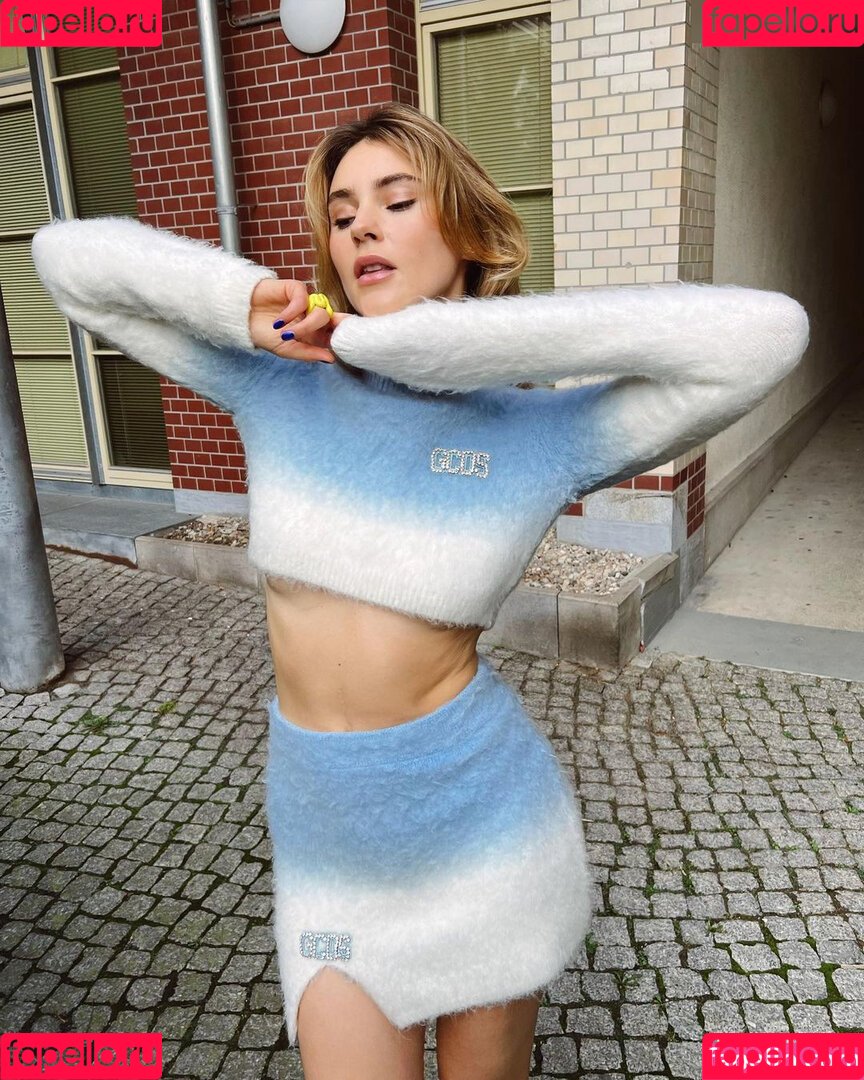 Stefanie Giesinger Onlyfans Photo Gallery 