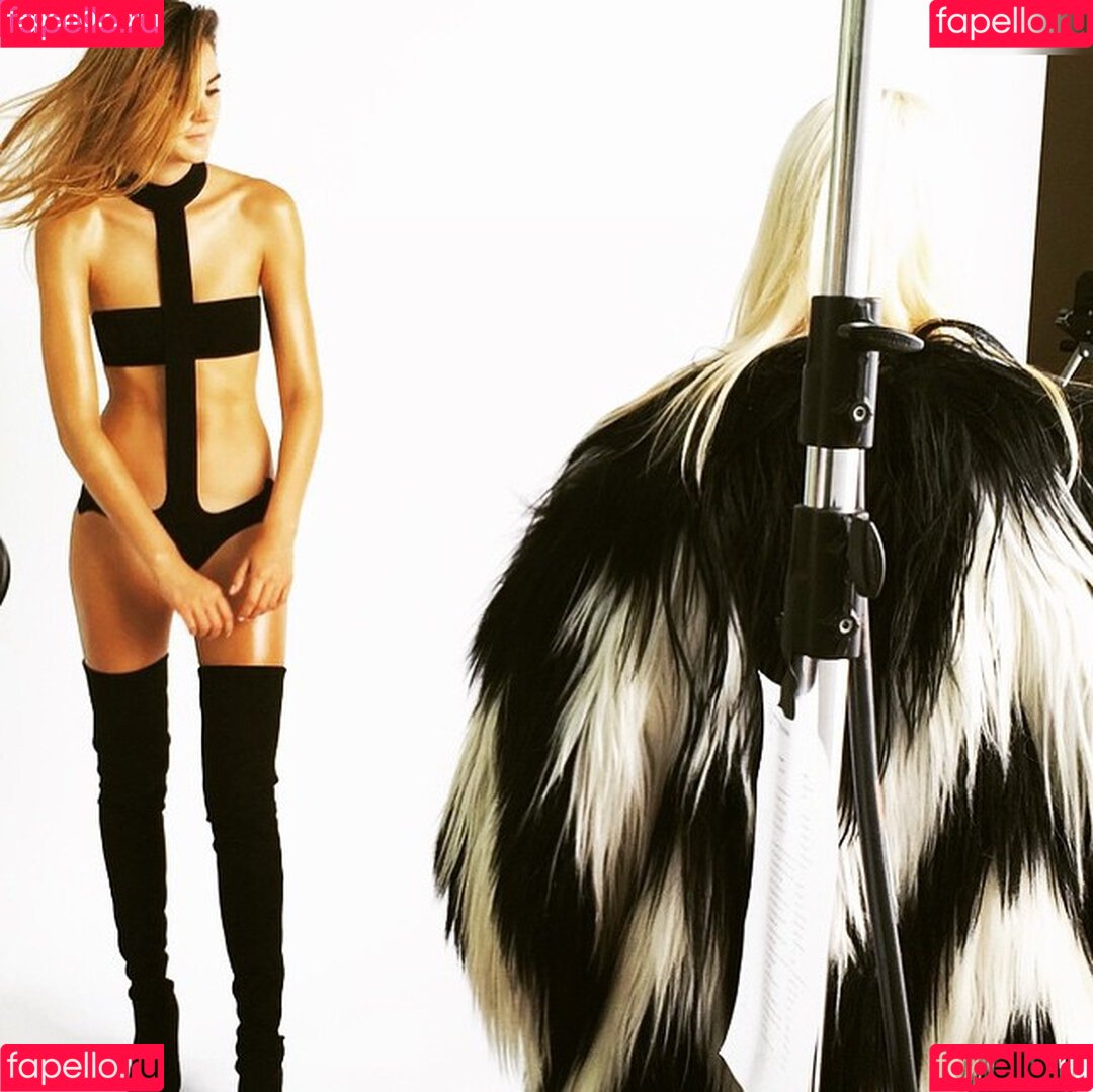 Stefanie Giesinger Onlyfans Photo Gallery 