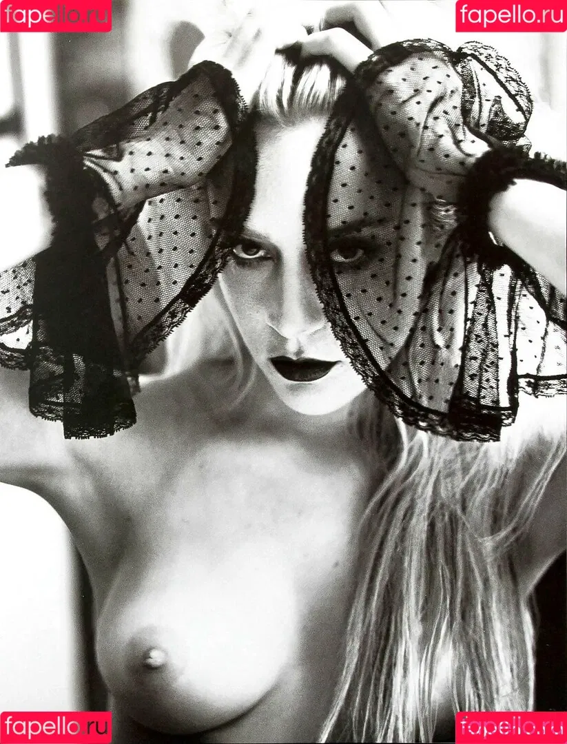 Chloe Sevigny Onlyfans Photo Gallery 