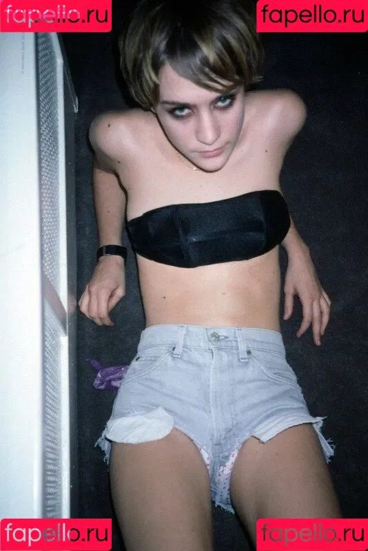 Chloe Sevigny Onlyfans Photo Gallery 