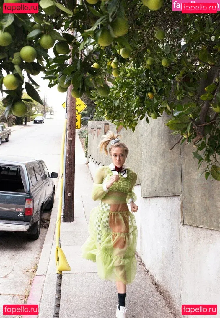 Chloe Sevigny Onlyfans Photo Gallery 