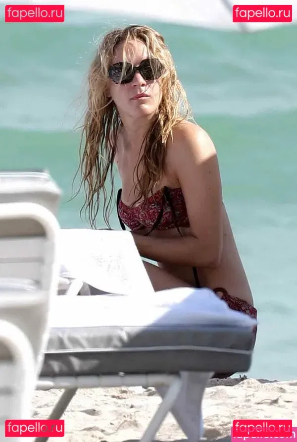 Chloe Sevigny Onlyfans Photo Gallery 