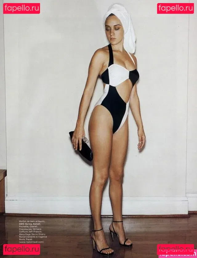 Chloe Sevigny Onlyfans Photo Gallery 