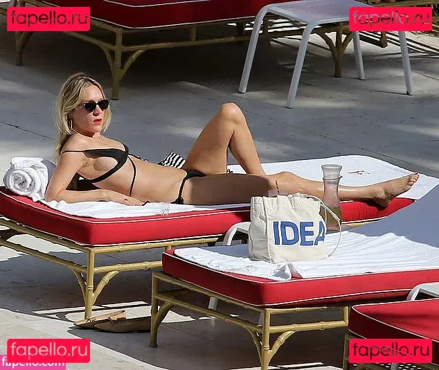 Chloe Sevigny Onlyfans Photo Gallery 