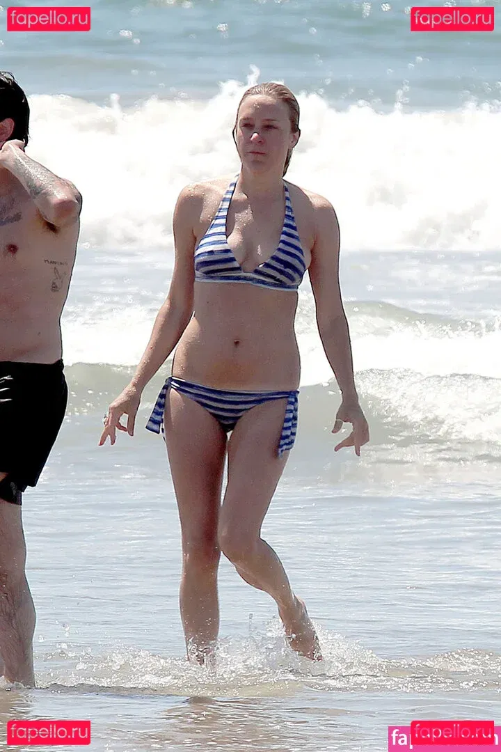 Chloe Sevigny Onlyfans Photo Gallery 