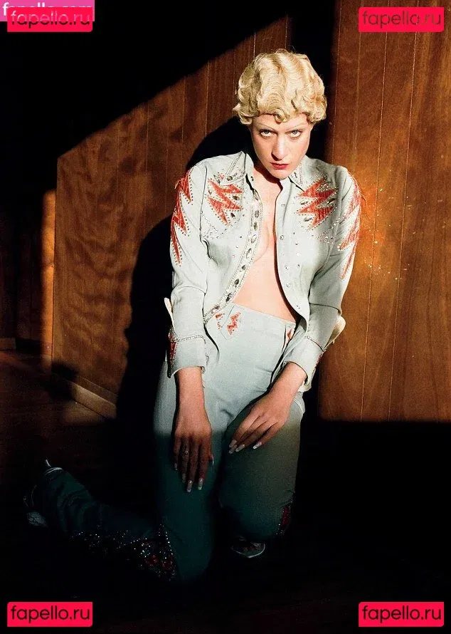 Chloe Sevigny Onlyfans Photo Gallery 