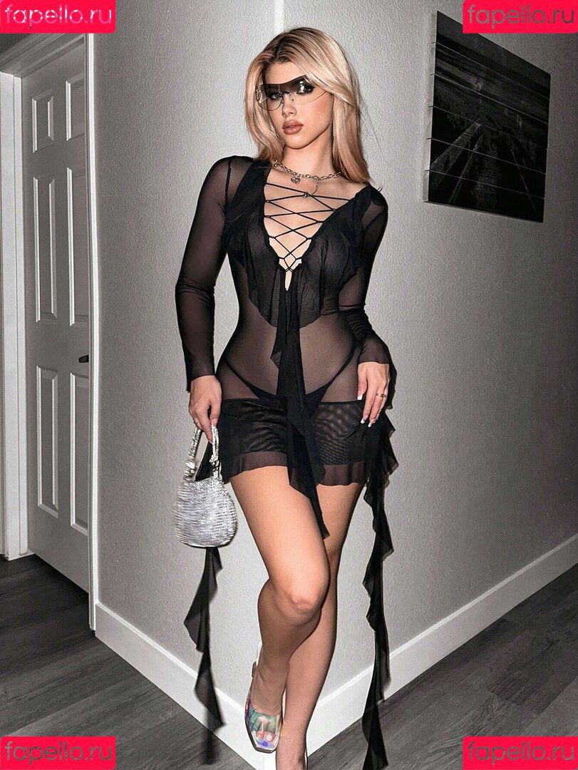 Gabi Champ Onlyfans Photo Gallery 