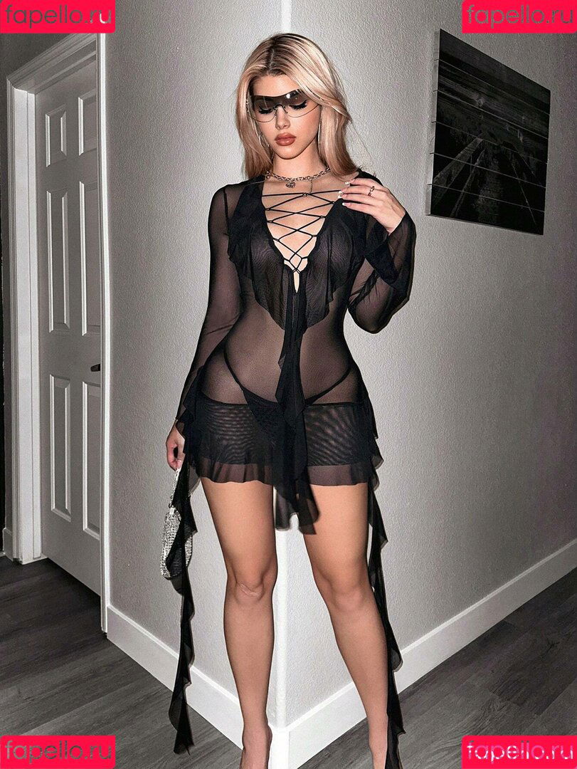 Gabi Champ Onlyfans Photo Gallery 