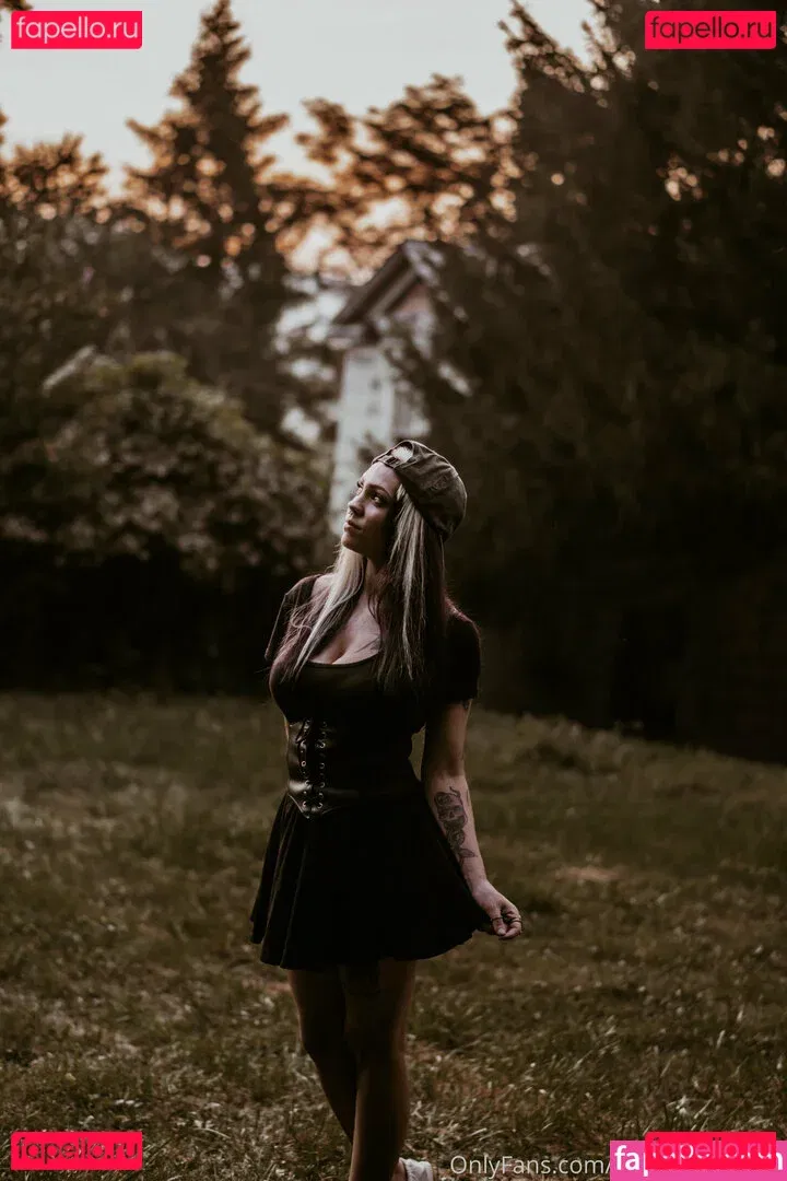 persephone27x Onlyfans Photo Gallery 