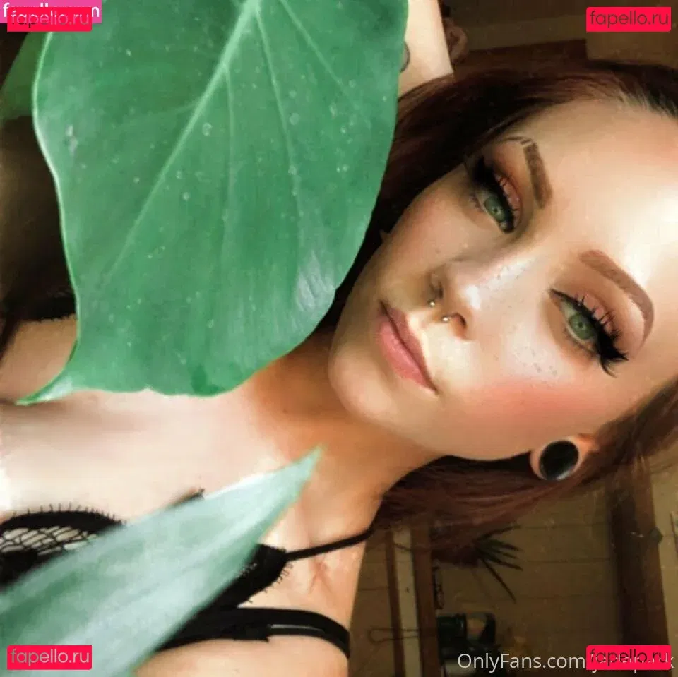 persephone27x Onlyfans Photo Gallery 