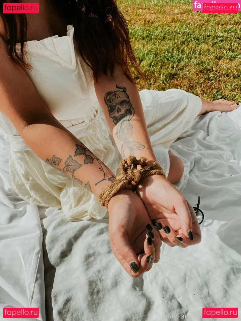 persephone27x Onlyfans Photo Gallery 