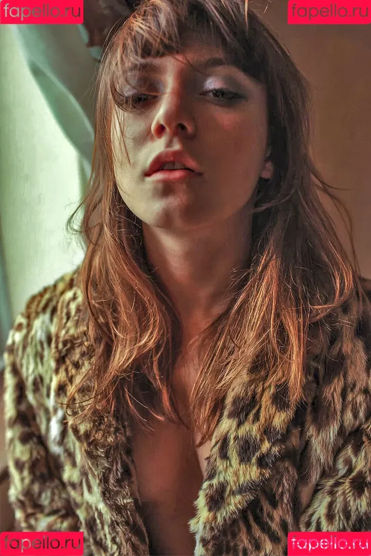 Ilgin Utin Onlyfans Photo Gallery 