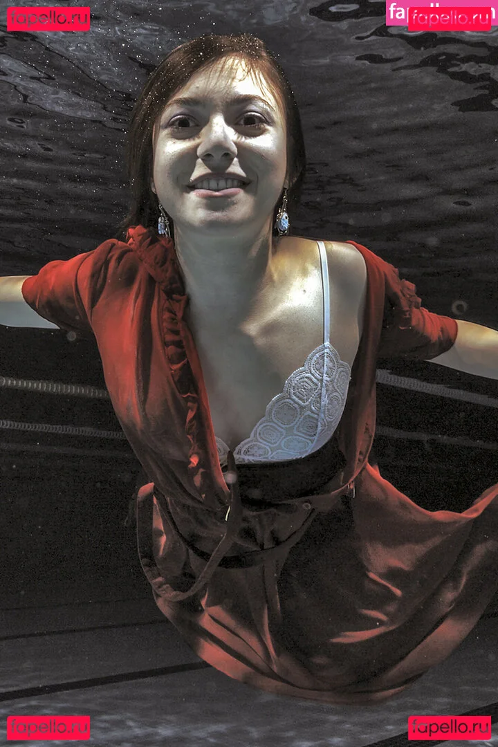 Ilgin Utin Onlyfans Photo Gallery 