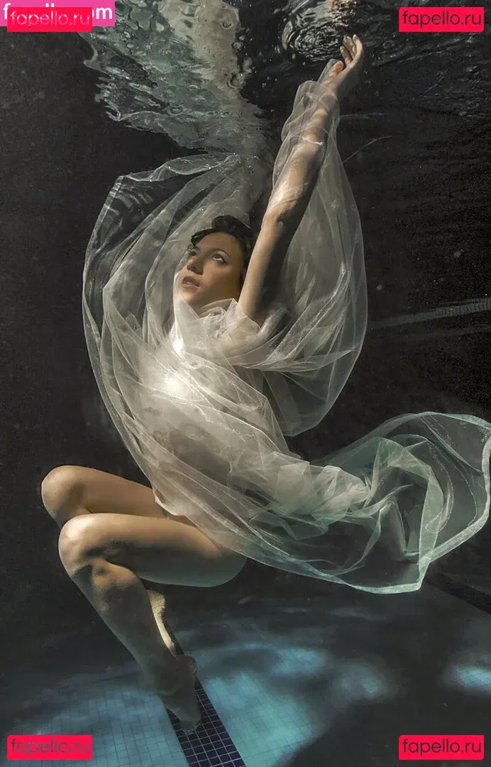 Ilgin Utin Onlyfans Photo Gallery 