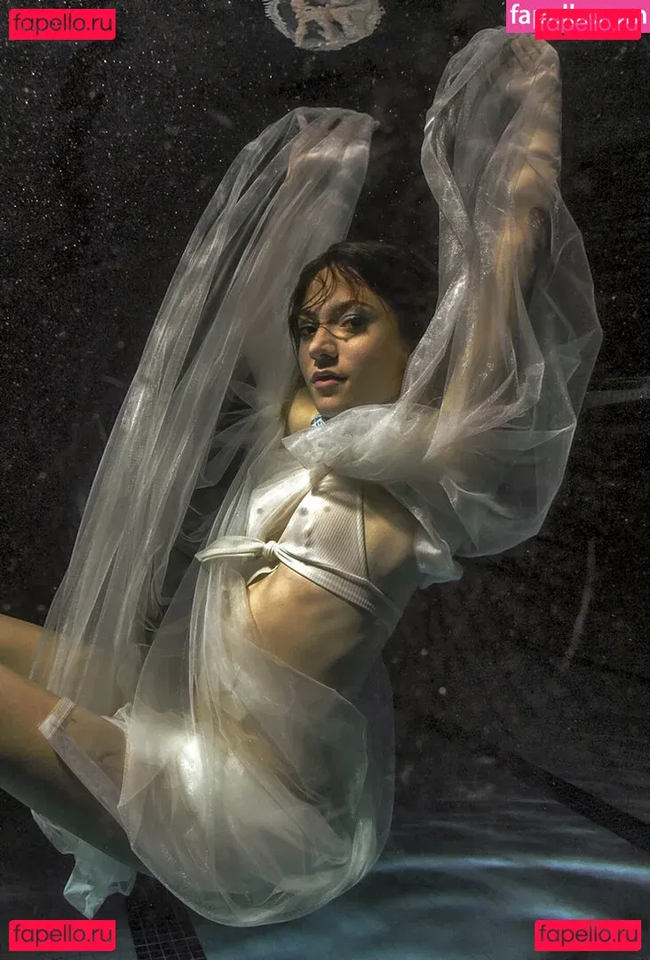 Ilgin Utin Onlyfans Photo Gallery 