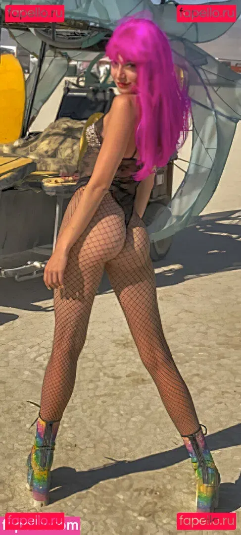 Ilgin Utin Onlyfans Photo Gallery 