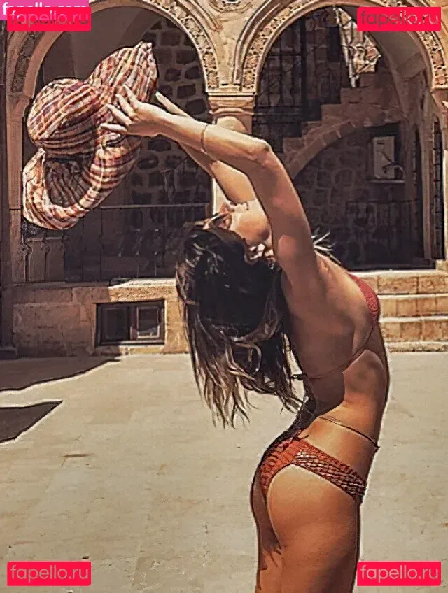 Ilgin Utin Onlyfans Photo Gallery 