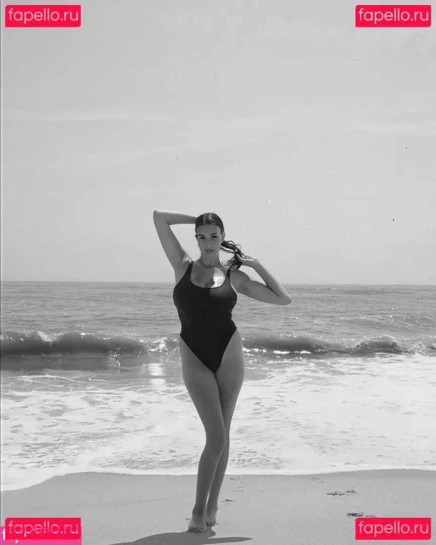 Leilani Azalea Onlyfans Photo Gallery 