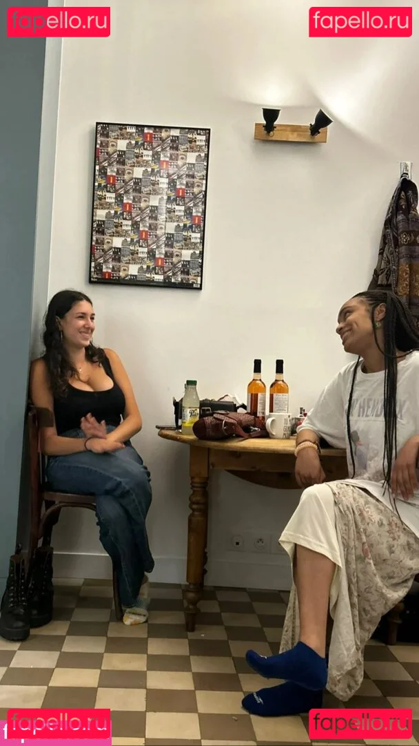 Leilani Azalea Onlyfans Photo Gallery 