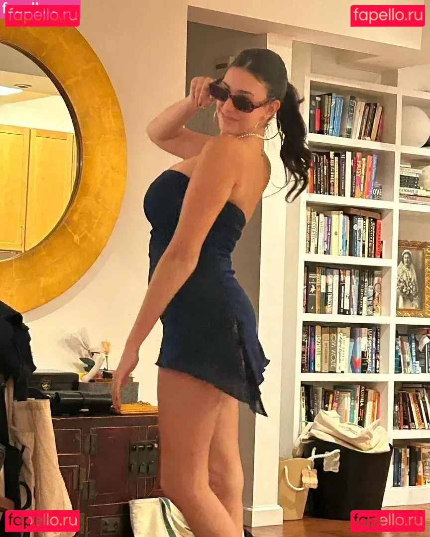 Leilani Azalea Onlyfans Photo Gallery 