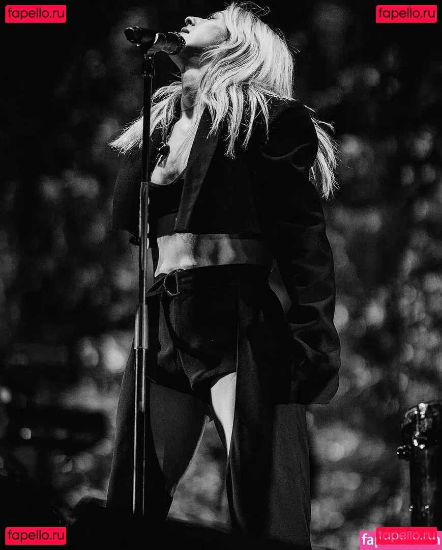 Ellie Goulding Onlyfans Photo Gallery 