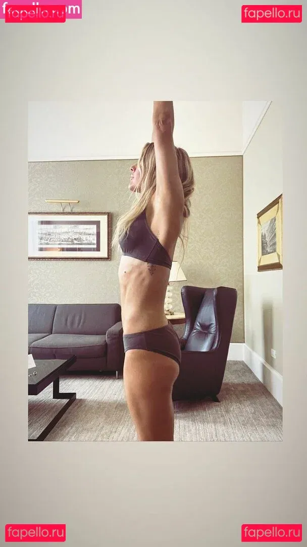 Ellie Goulding Onlyfans Photo Gallery 