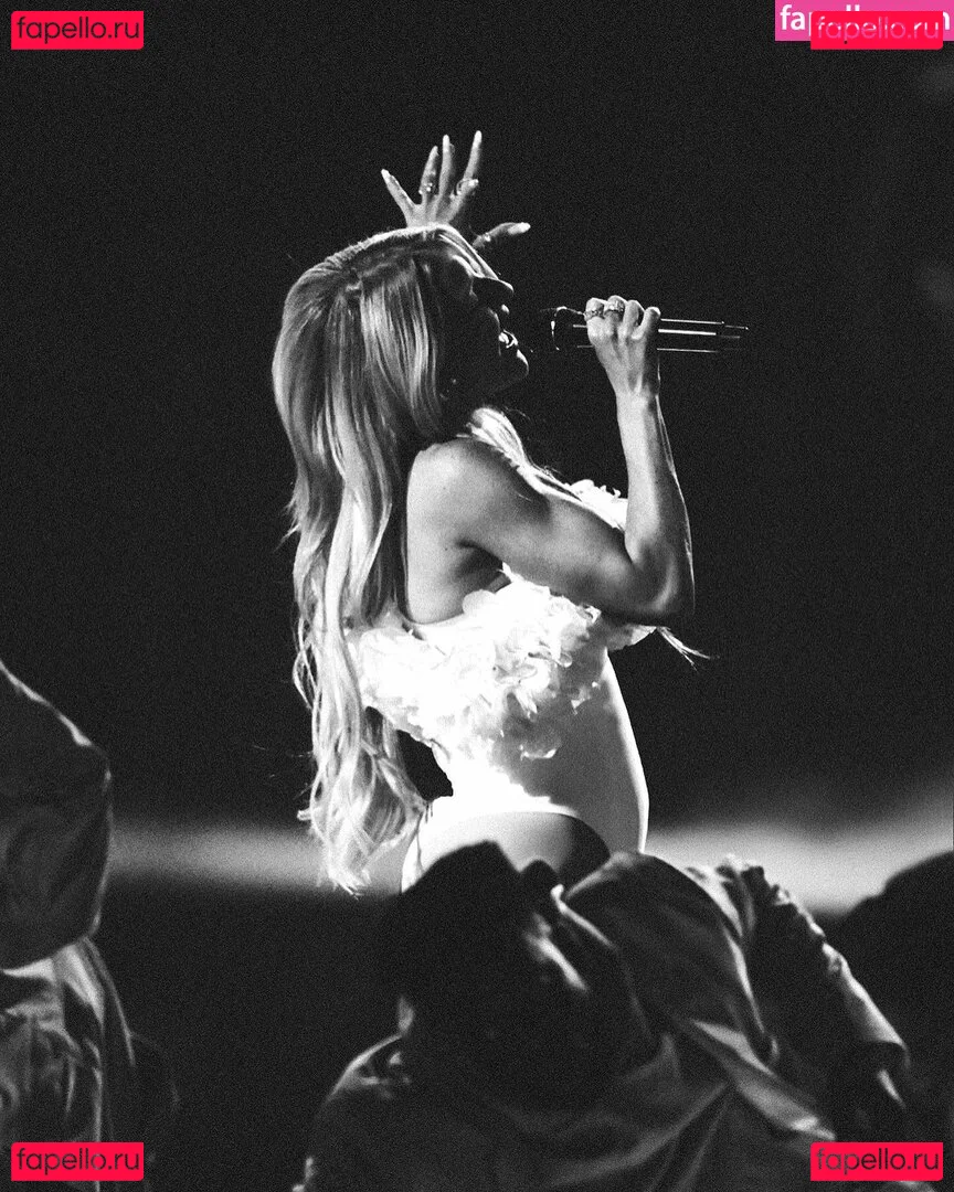 Ellie Goulding Onlyfans Photo Gallery 