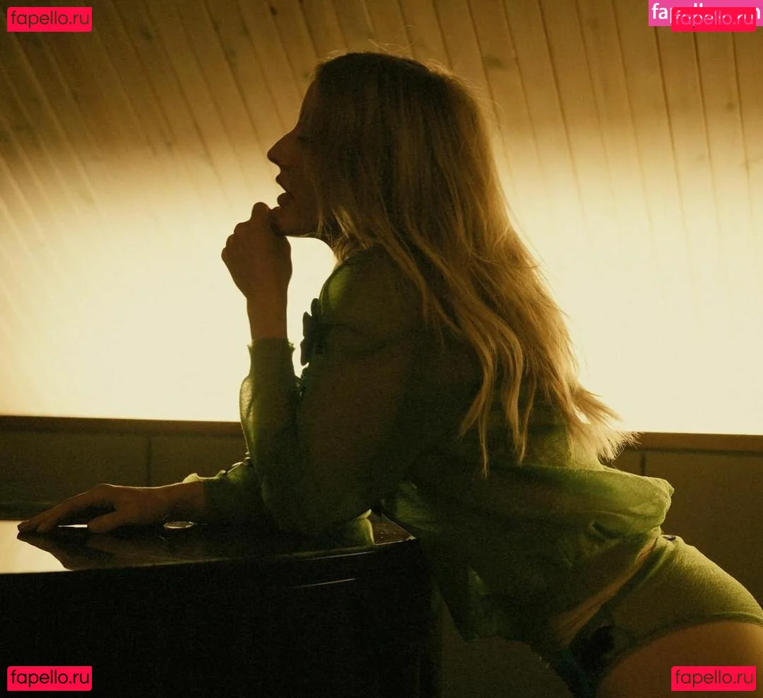 Ellie Goulding Onlyfans Photo Gallery 