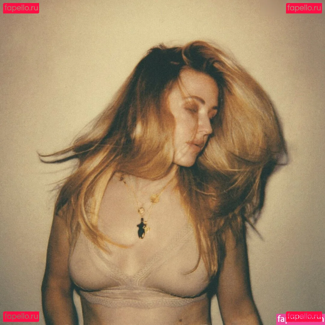 Ellie Goulding Onlyfans Photo Gallery 