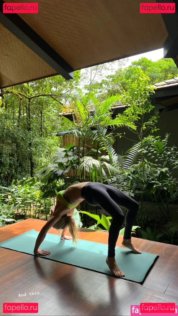 Ellie Goulding Onlyfans Photo Gallery 