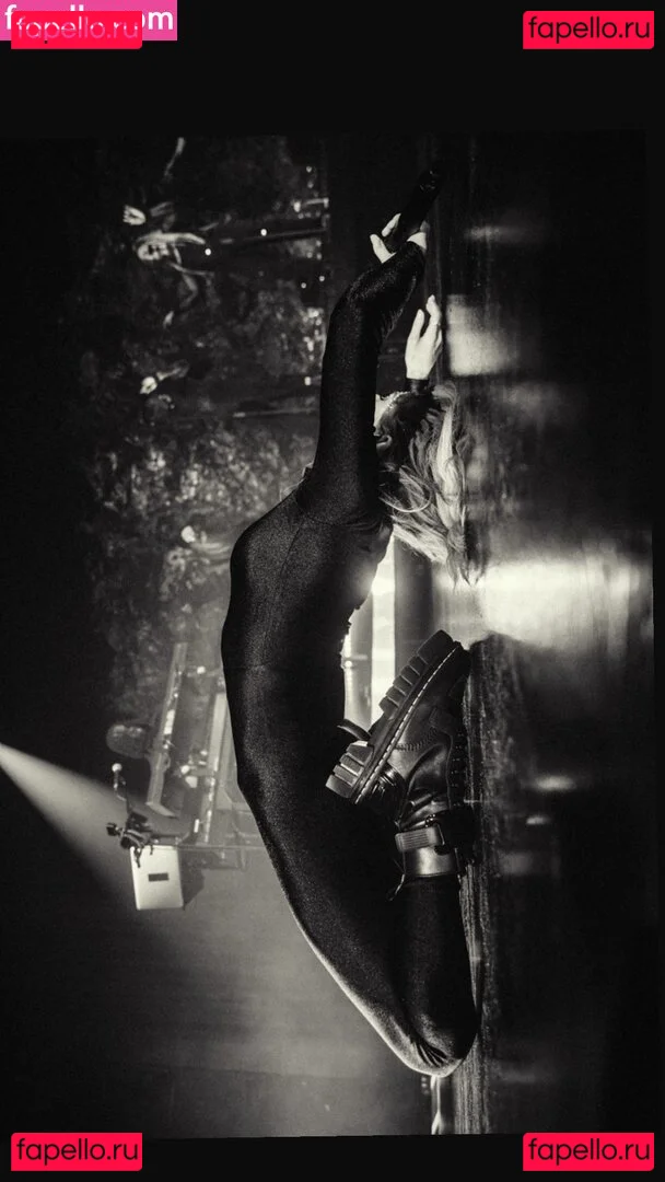 Ellie Goulding Onlyfans Photo Gallery 