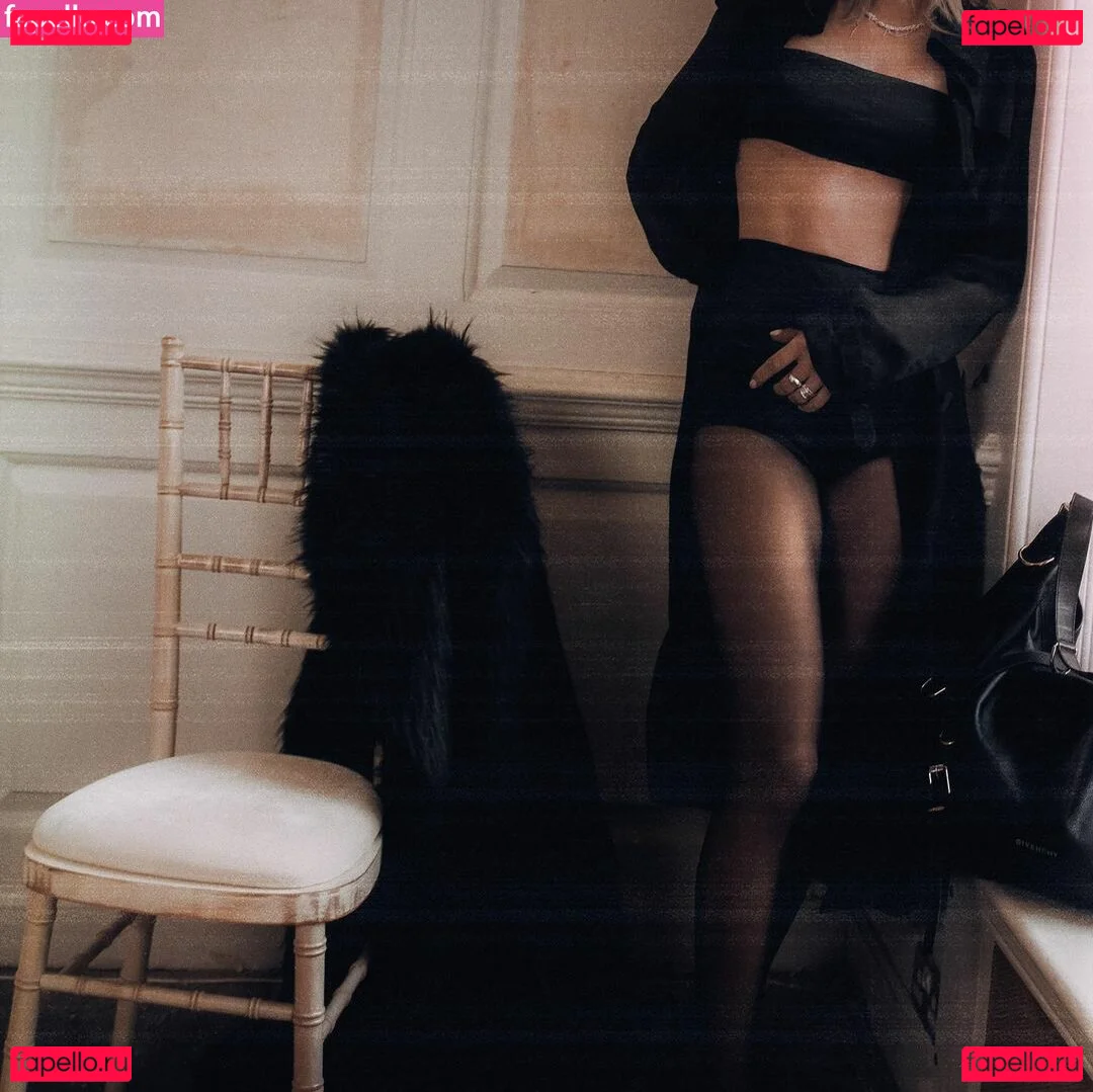 Ellie Goulding Onlyfans Photo Gallery 