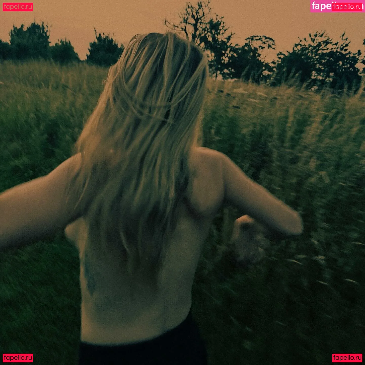 Ellie Goulding Onlyfans Photo Gallery 