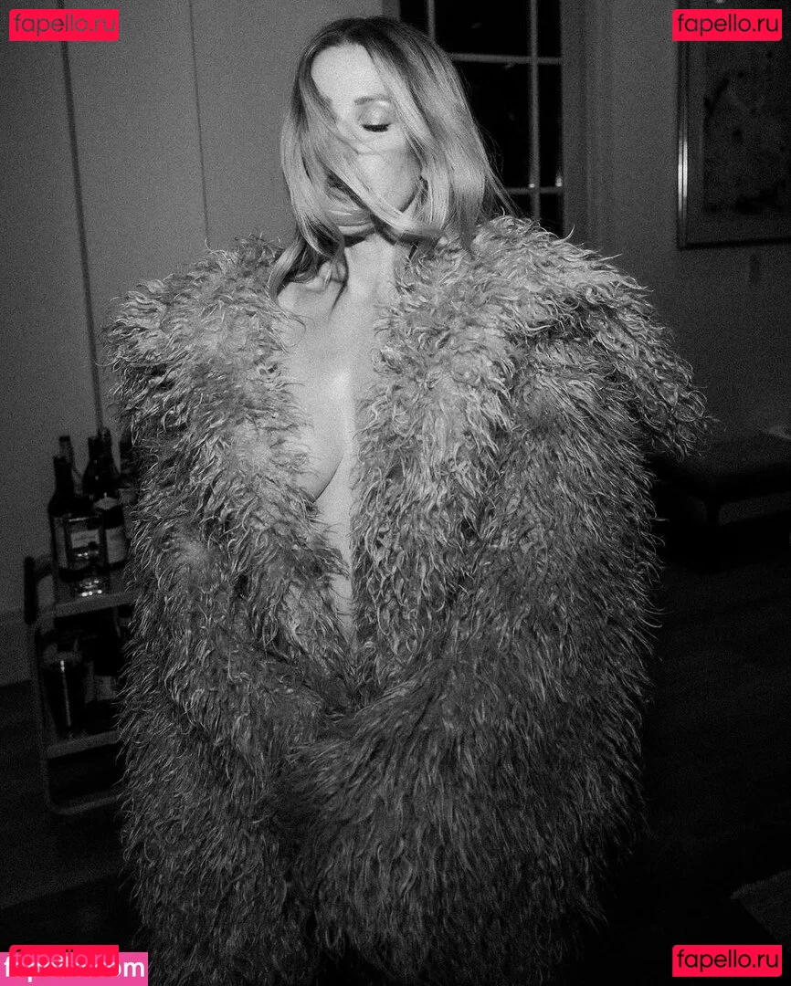 Ellie Goulding Onlyfans Photo Gallery 