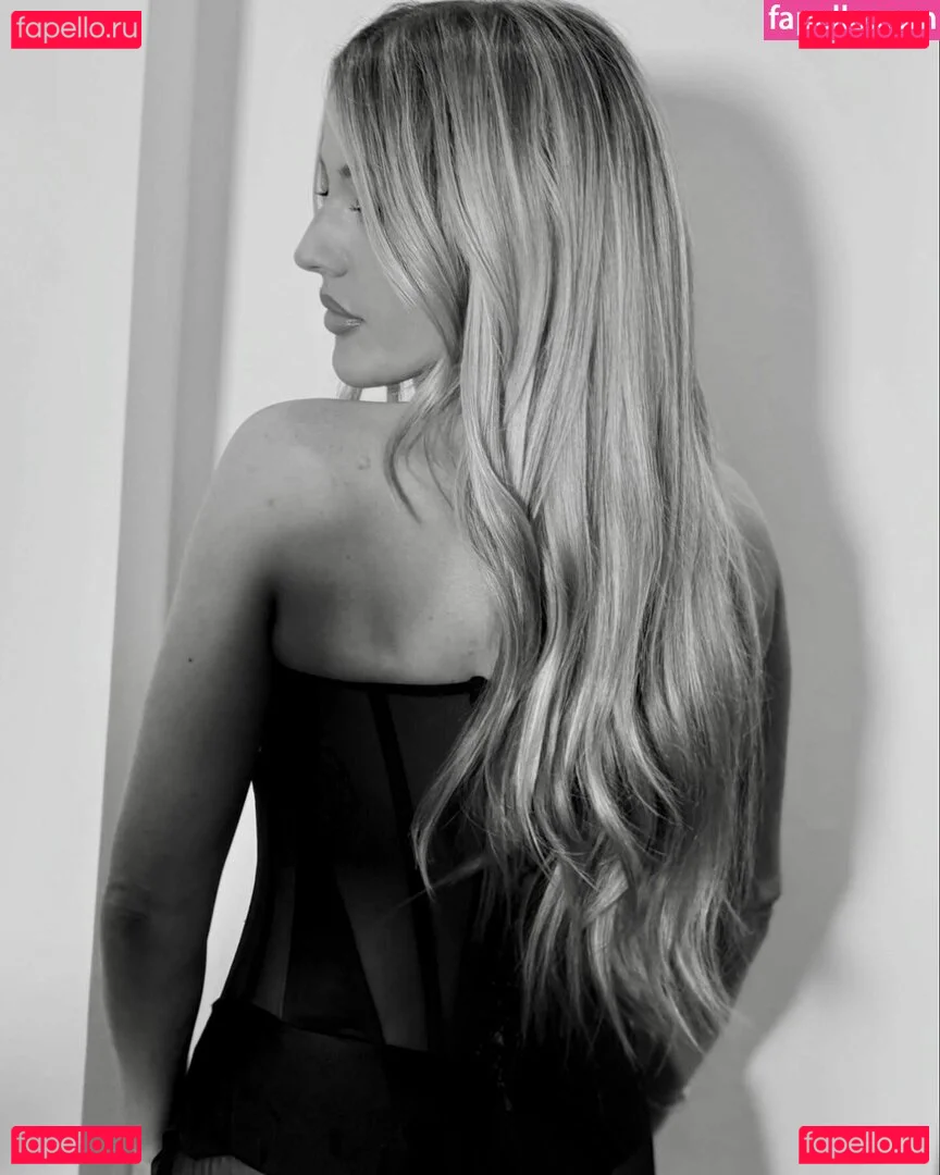 Ellie Goulding Onlyfans Photo Gallery 