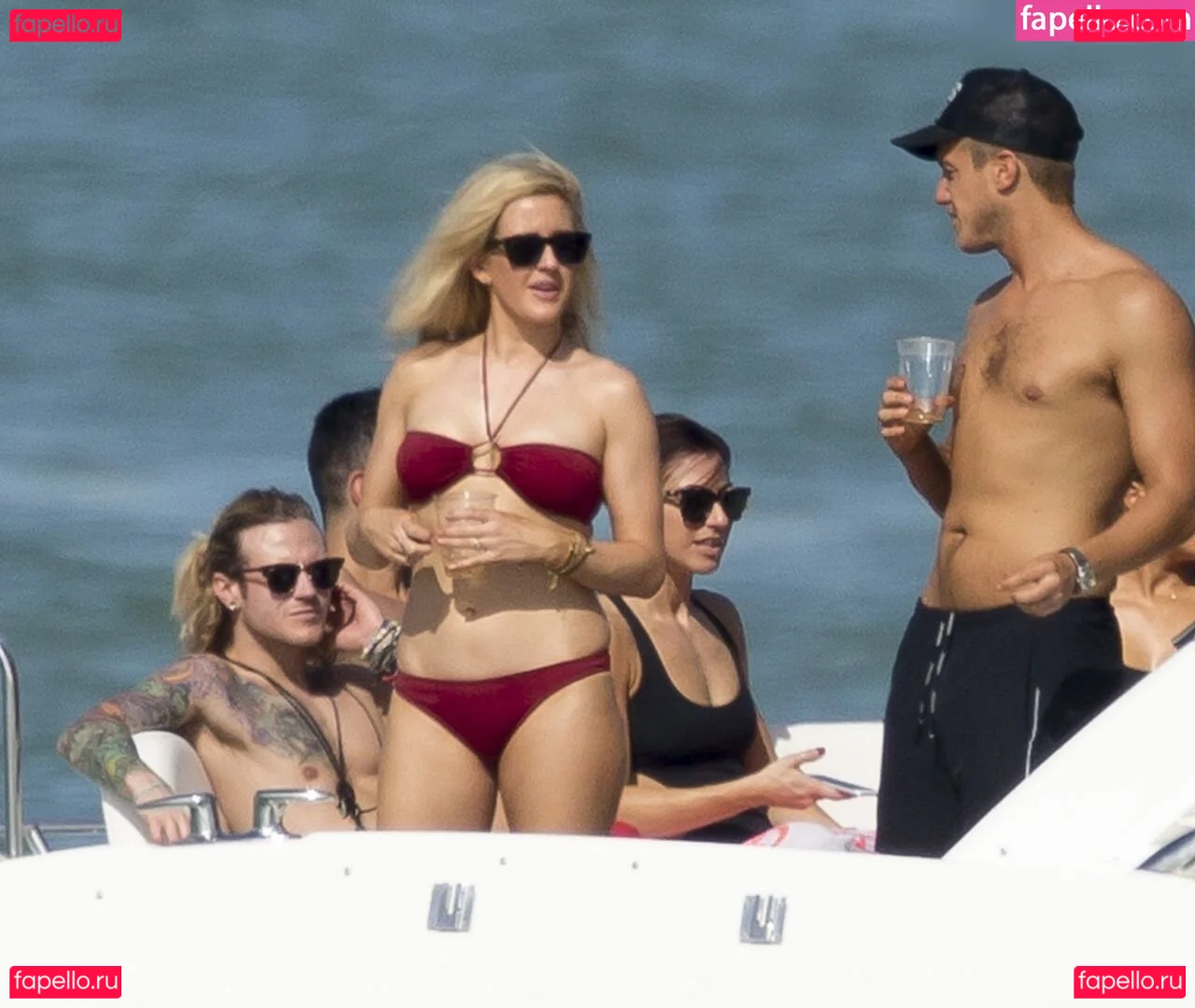 Ellie Goulding Onlyfans Photo Gallery 