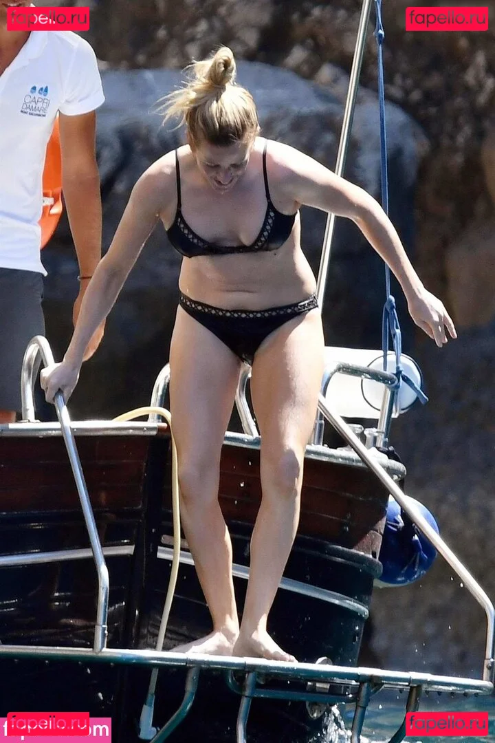 Ellie Goulding Onlyfans Photo Gallery 