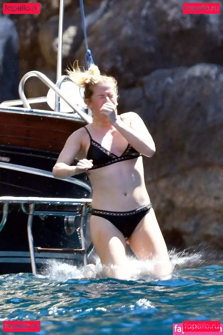 Ellie Goulding Onlyfans Photo Gallery 