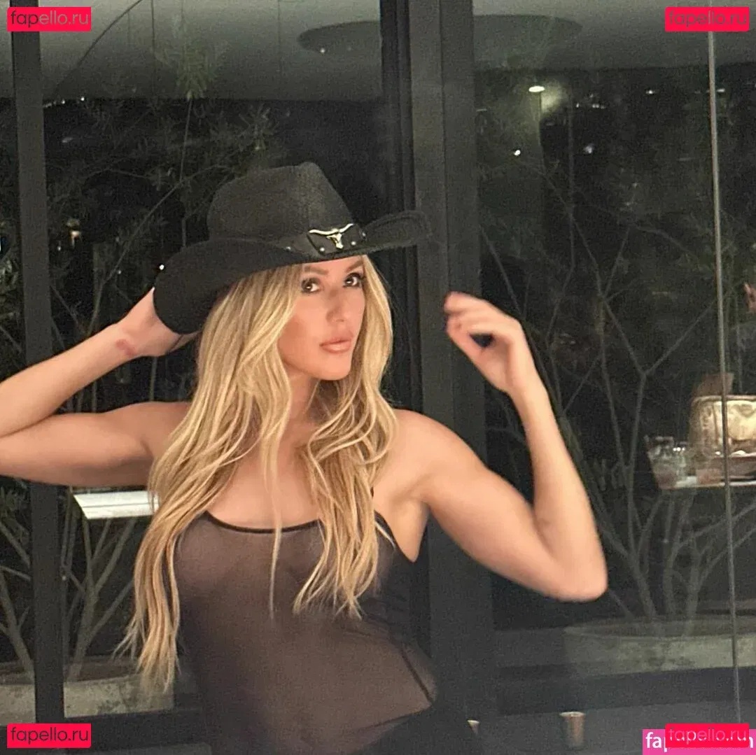 Ellie Goulding Onlyfans Photo Gallery 