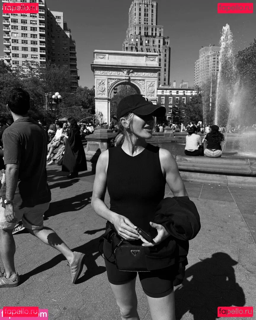 Ellie Goulding Onlyfans Photo Gallery 