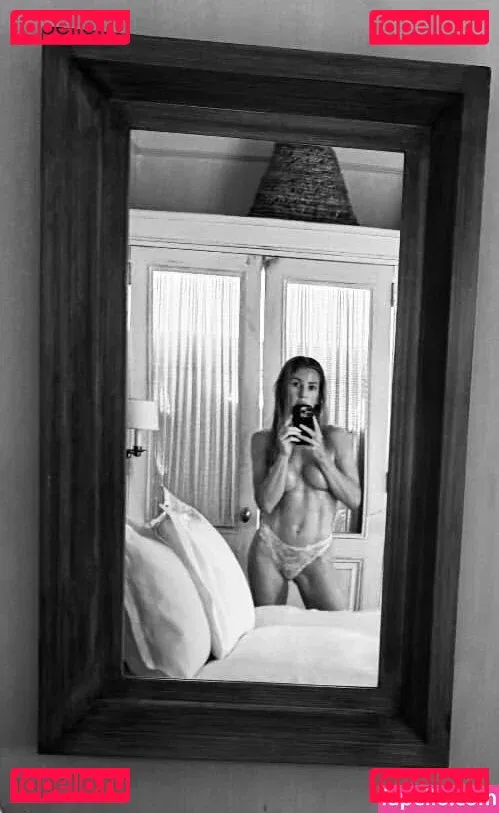 Ellie Goulding Onlyfans Photo Gallery 