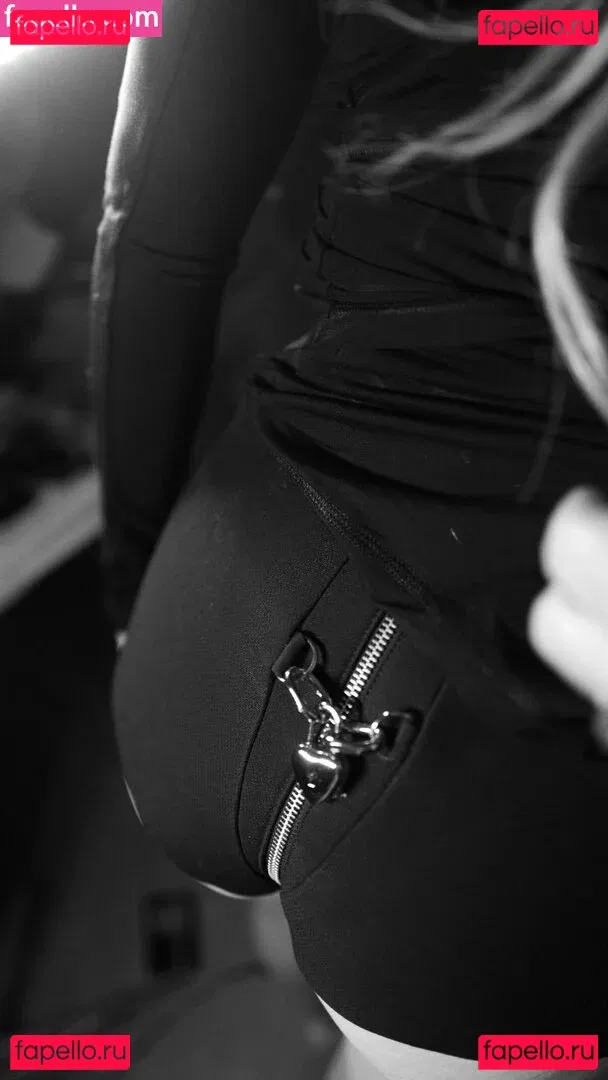 Ellie Goulding Onlyfans Photo Gallery 