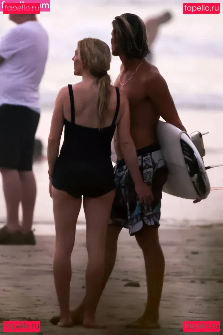 Ellie Goulding Onlyfans Photo Gallery 