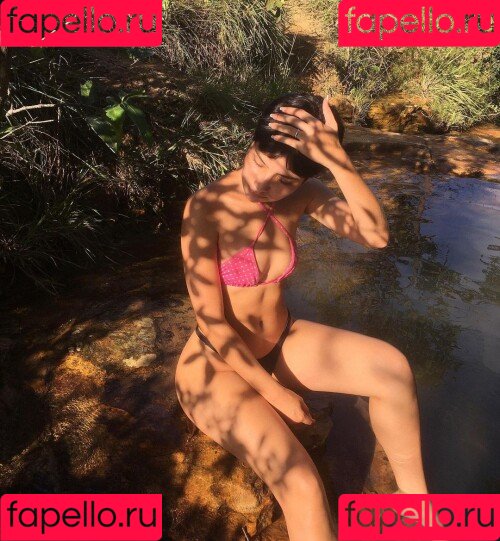 Isis Rodrigues Onlyfans Photo Gallery 