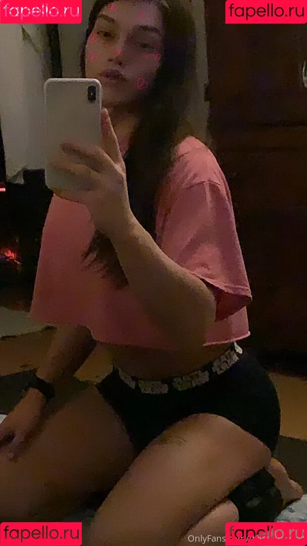 arielllll Onlyfans Photo Gallery 