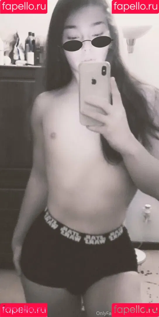arielllll Onlyfans Photo Gallery 