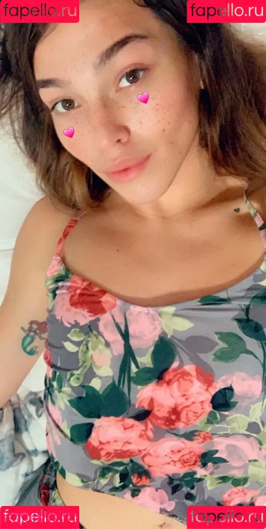 arielllll Onlyfans Photo Gallery 