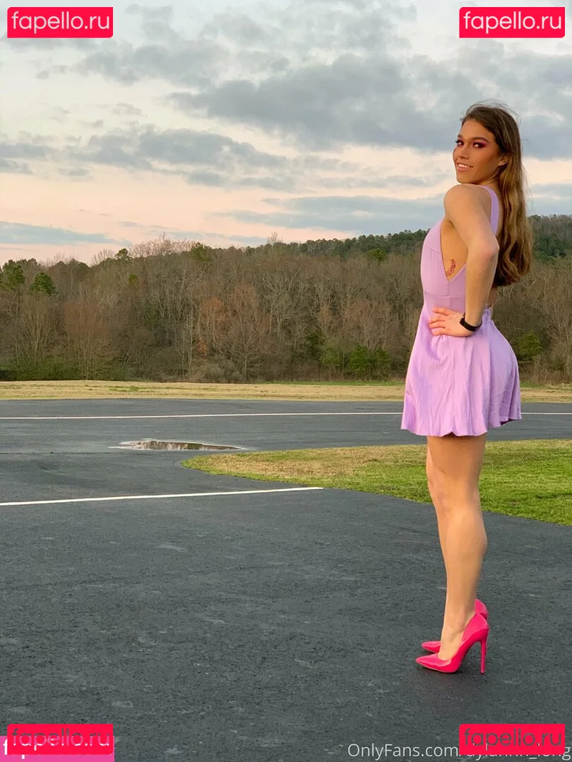 arielllll Onlyfans Photo Gallery 